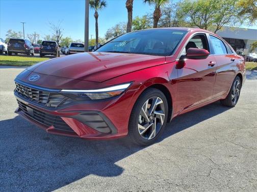 2025 Hyundai ELANTRA SEL