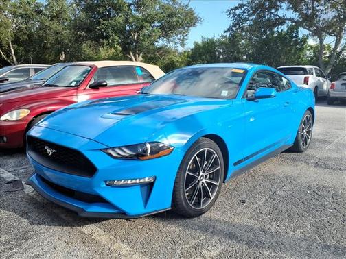 2022 Ford Mustang EcoBoost