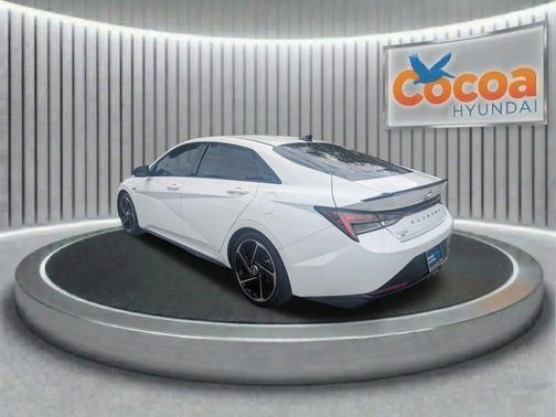 Ceramic White 2022 Hyundai ELANTRA N Line