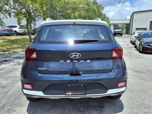 2025 Hyundai VENUE Limited