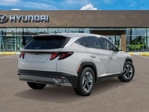 Creamy White Pearl 2026 Hyundai TUCSON Hybrid SEL