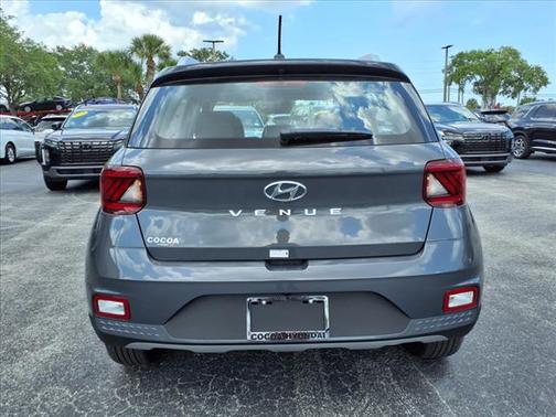2025 Hyundai VENUE Limited