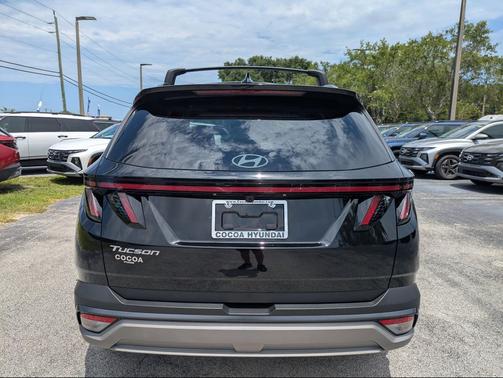 Phantom Black 2026 Hyundai TUCSON SEL Premium