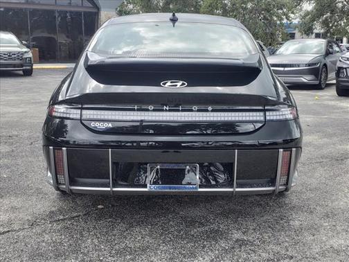 2023 Hyundai IONIQ 6 SE