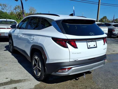 2026 Hyundai TUCSON Hybrid SEL