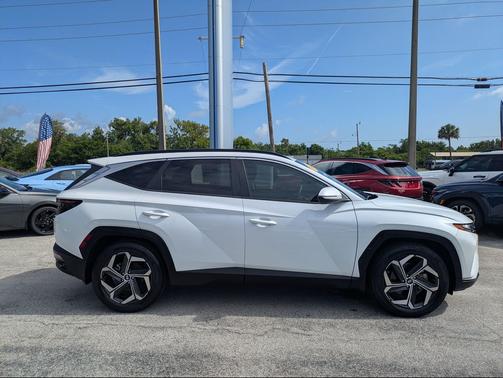 Quartz White 2022 Hyundai TUCSON SEL