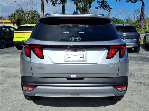 2026 Hyundai TUCSON Hybrid SEL