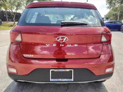 2024 Hyundai VENUE Limited