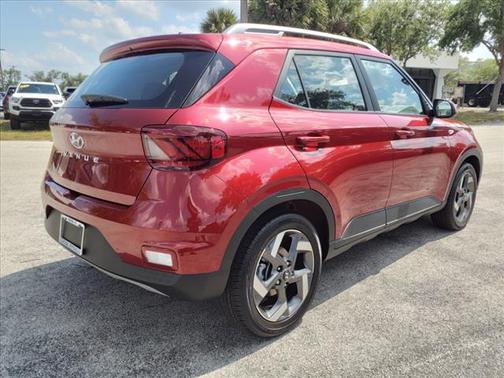 2024 Hyundai VENUE Limited
