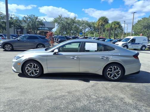 2021 Hyundai SONATA SEL