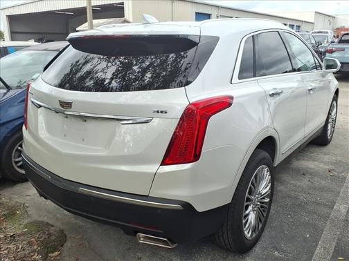 2017 Cadillac XT5 Luxury