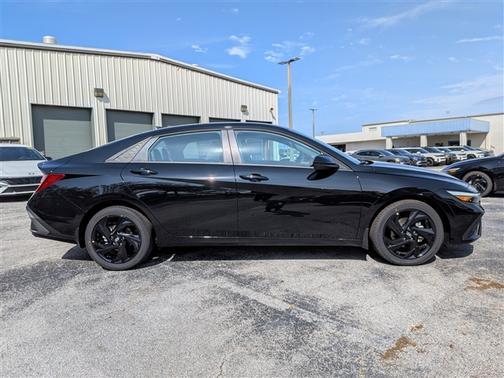 2026 Hyundai ELANTRA Sport