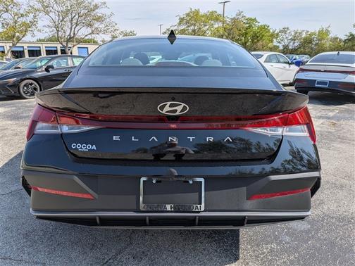 2026 Hyundai ELANTRA Sport