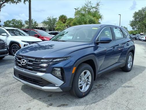 2026 Hyundai TUCSON SE