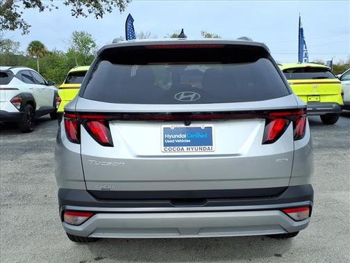 2025 Hyundai TUCSON SEL