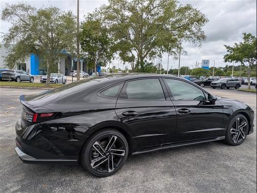 Abyss Black 2026 Hyundai SONATA SE