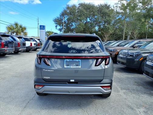 2026 Hyundai TUCSON SEL Premium