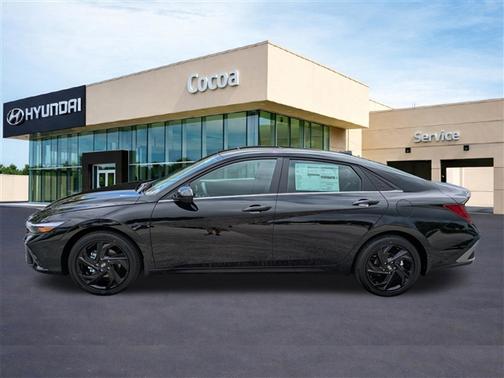 Abyss Black 2026 Hyundai ELANTRA Sport