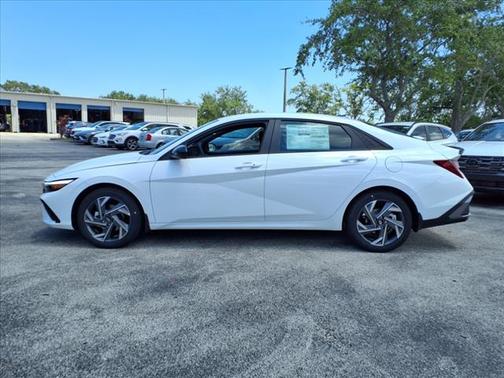 2025 Hyundai ELANTRA Sport