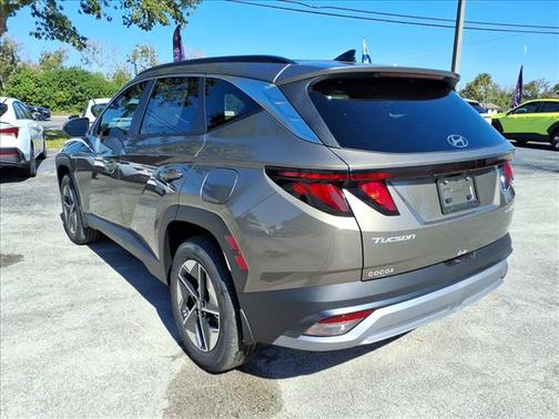 2026 Hyundai TUCSON Hybrid SEL