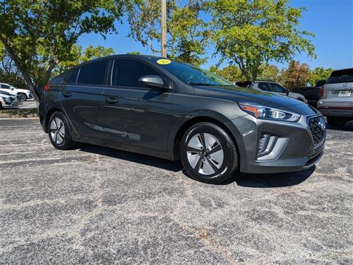2022 Hyundai IONIQ Hybrid Blue