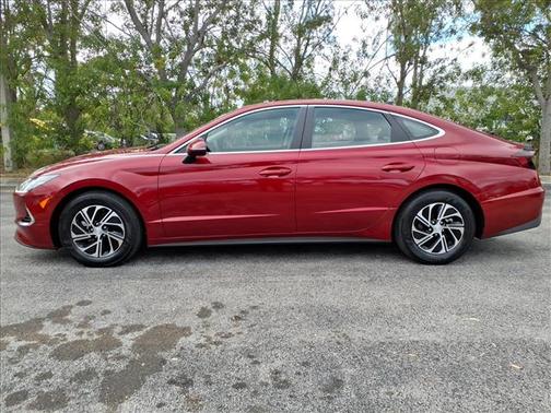 2023 Hyundai SONATA Hybrid Base