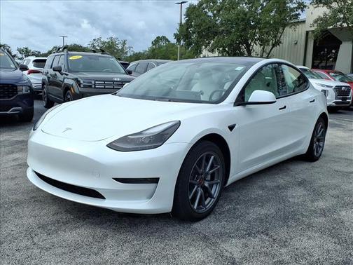 2023 Tesla Model 3 Standard Range