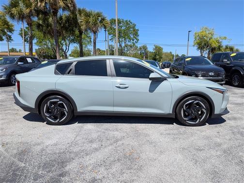 Morning Haze 2025 Kia K4 EX