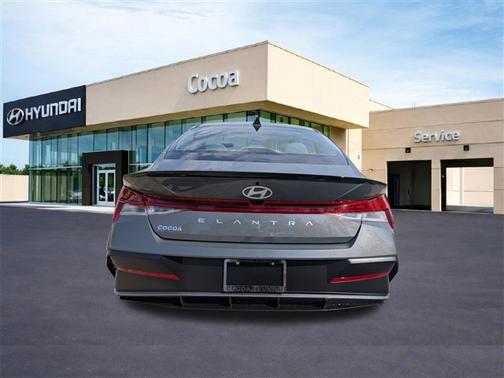 2026 Hyundai ELANTRA Sport