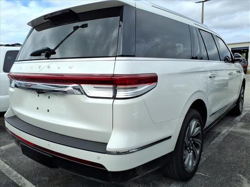 2024 Lincoln Navigator Reserve