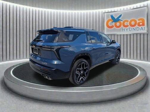 Lakeshore Blue Metallic 2025 Chevrolet Traverse High Country
