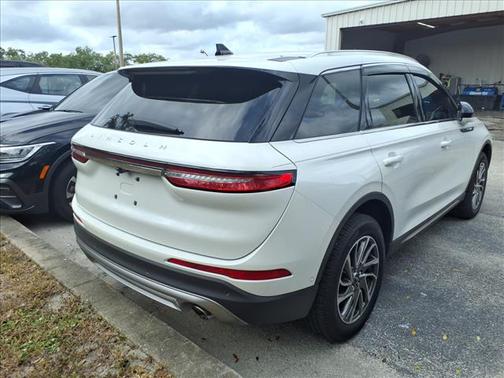 2022 Lincoln Corsair Standard