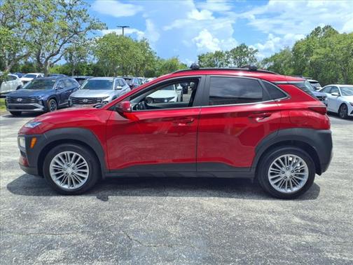 2021 Hyundai KONA SEL Plus