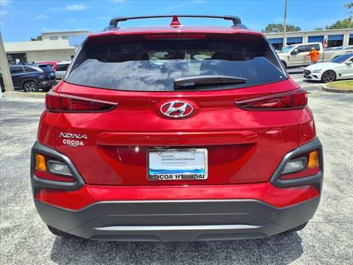 2021 Hyundai KONA SEL Plus
