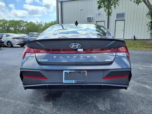 2025 Hyundai ELANTRA Sport