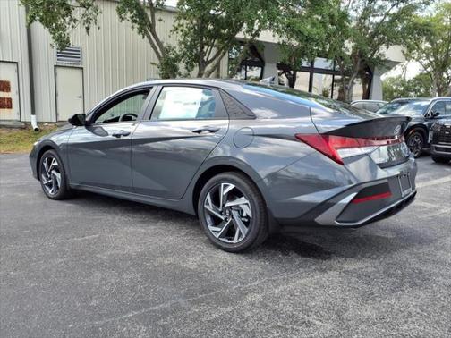 2025 Hyundai ELANTRA Sport