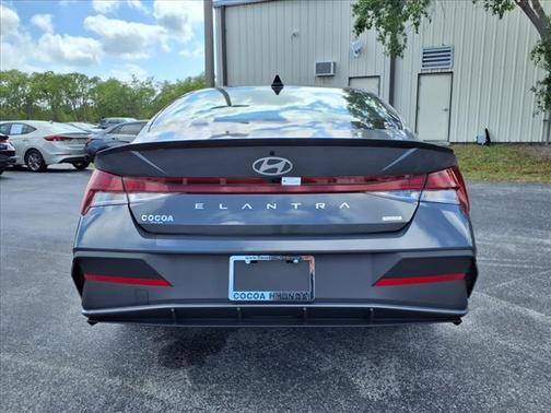 2025 Hyundai ELANTRA Sport