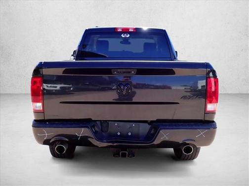 Brilliant Black Crystal Pearlcoat 2016 RAM 1500 Tradesman/Express