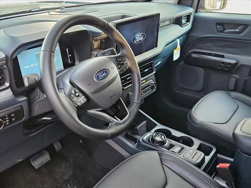 2025 Ford Maverick Lobo