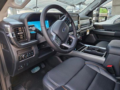 2025 Ford F-350 Lariat