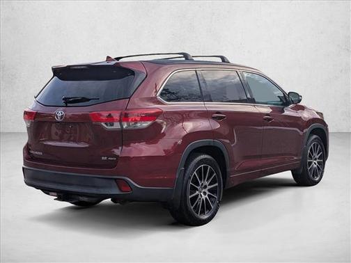 2018 Toyota Highlander SE
