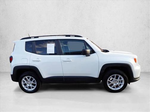 Alpine White Clearcoat 2023 Jeep Renegade Latitude
