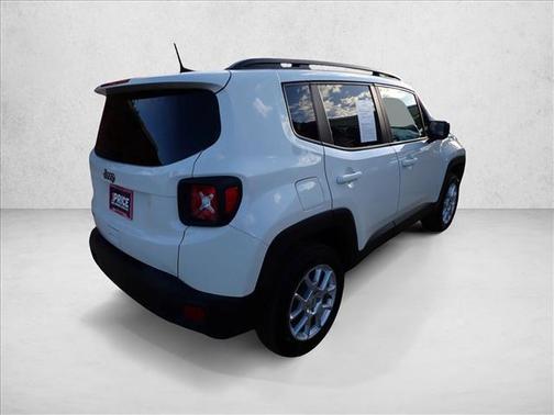 Alpine White Clearcoat 2023 Jeep Renegade Latitude