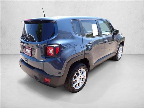 Slate Blue Pearlcoat 2023 Jeep Renegade Latitude