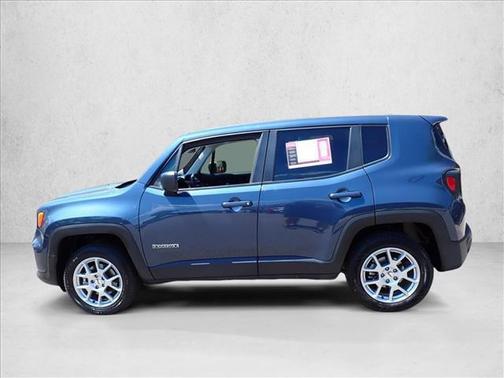 Slate Blue Pearlcoat 2023 Jeep Renegade Latitude