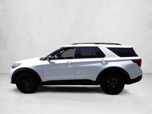 Star White Metallic Tri-Coat 2026 Ford Explorer Tremor
