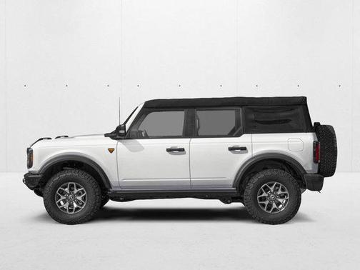 Oxford White 2026 Ford Bronco Badlands