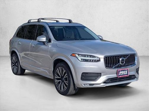 2020 Volvo XC90 T6 Momentum