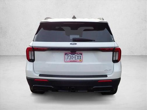 Star White Metallic Tri-Coat 2026 Ford Explorer ST-Line