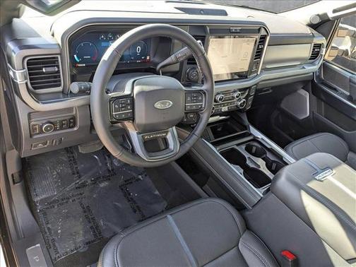 2025 Ford F-250 Platinum